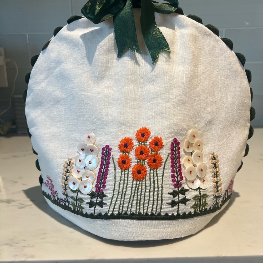 Floral Embroidered Tea Cozy